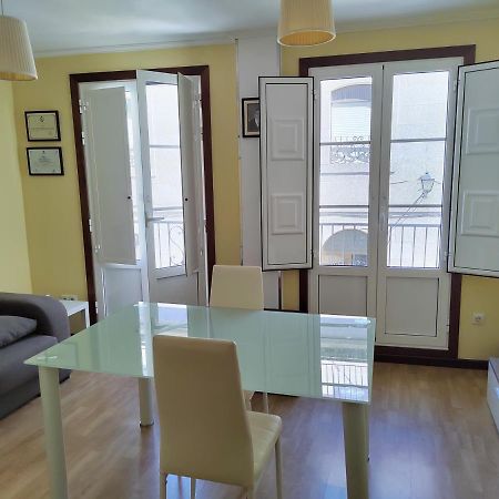 Apartamento Paseo Fluvial Tui Bagian luar foto