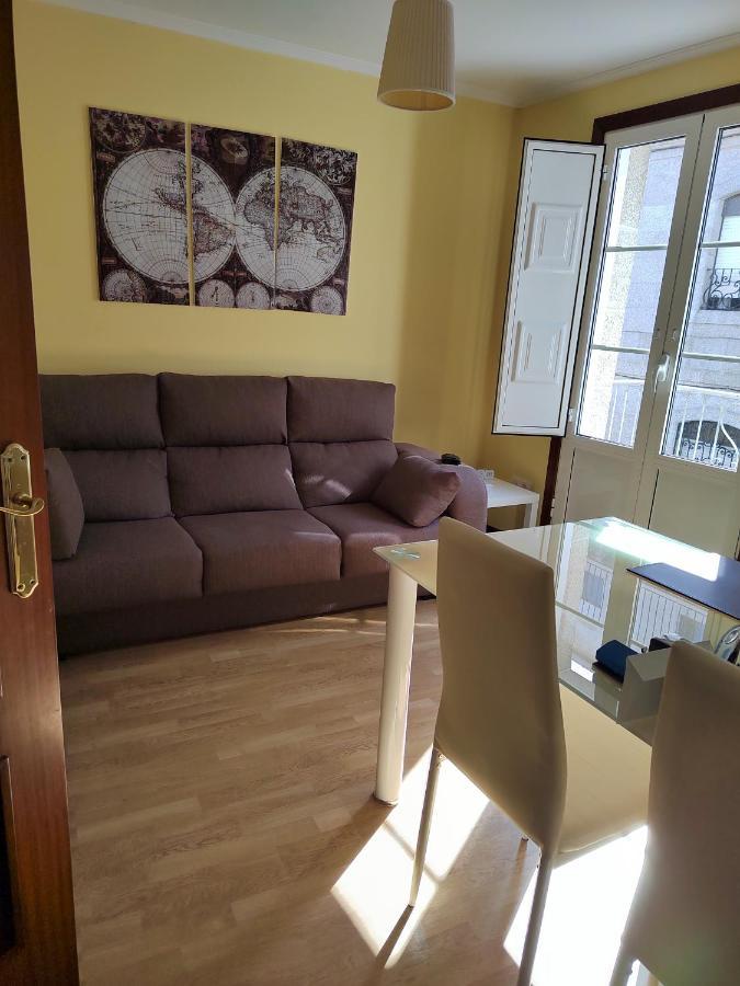 Apartamento Paseo Fluvial Tui Bagian luar foto
