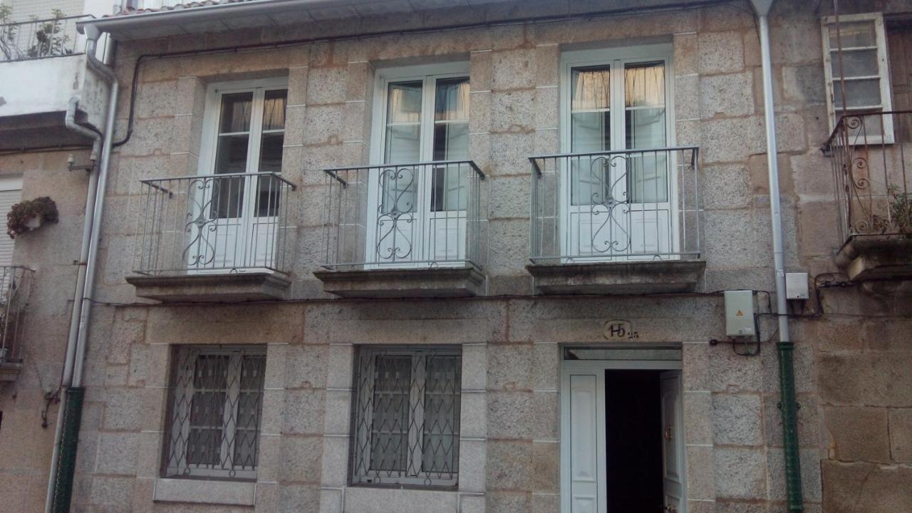 Apartamento Paseo Fluvial Tui Bagian luar foto