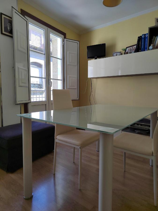 Apartamento Paseo Fluvial Tui Bagian luar foto