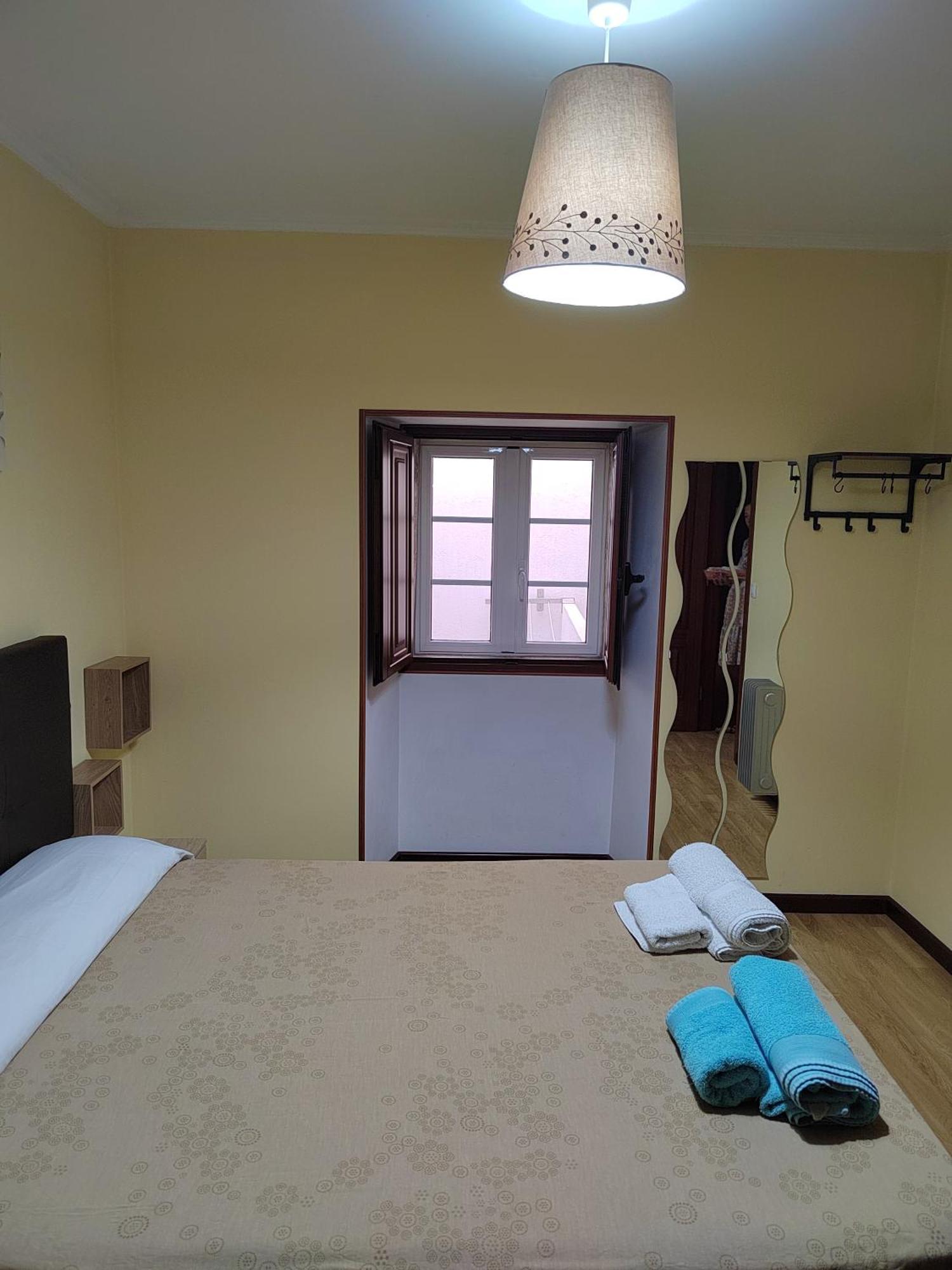 Apartamento Paseo Fluvial Tui Bagian luar foto